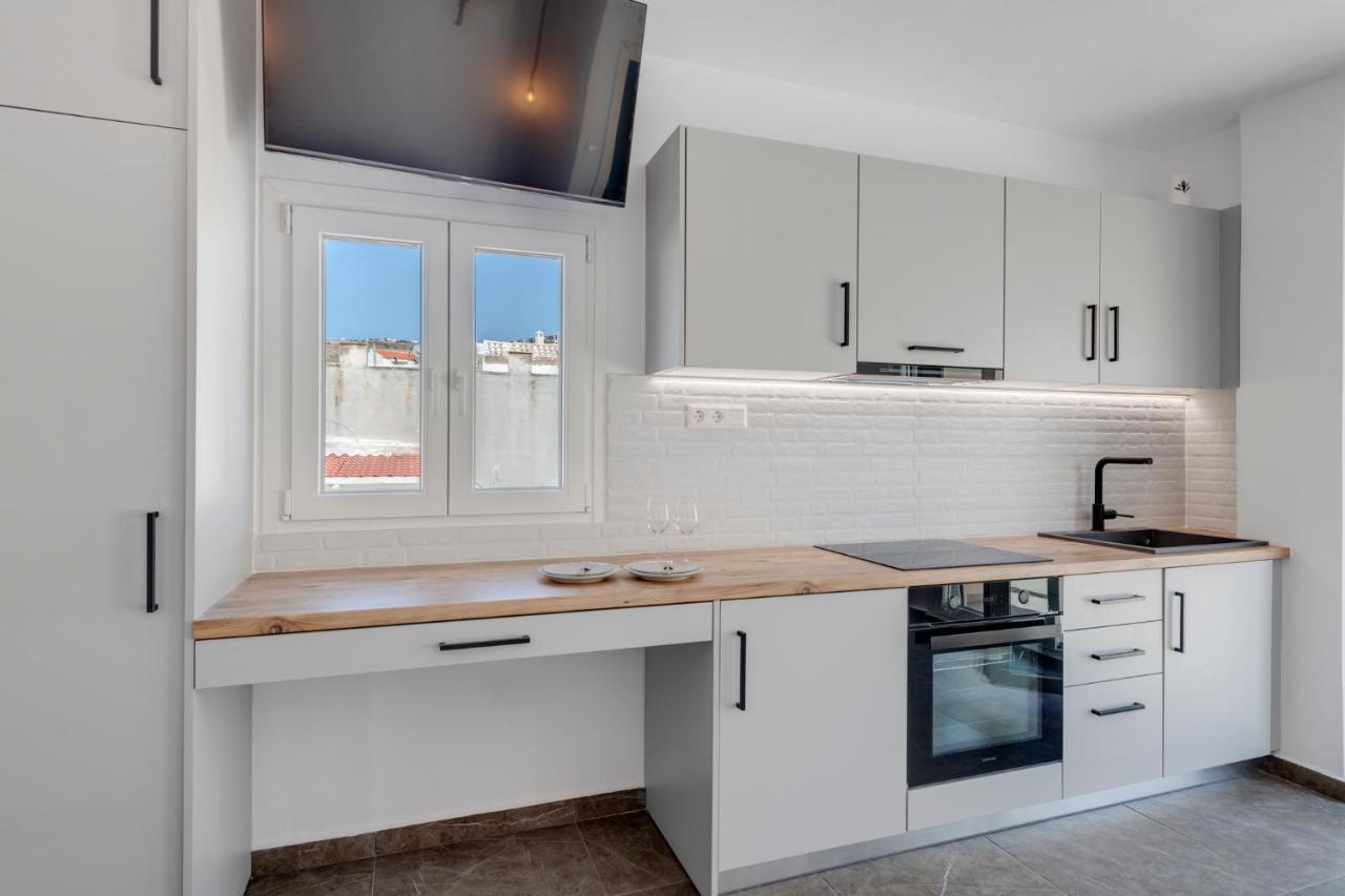 Theogonia Apartment Ermoupoli Ngoại thất bức ảnh